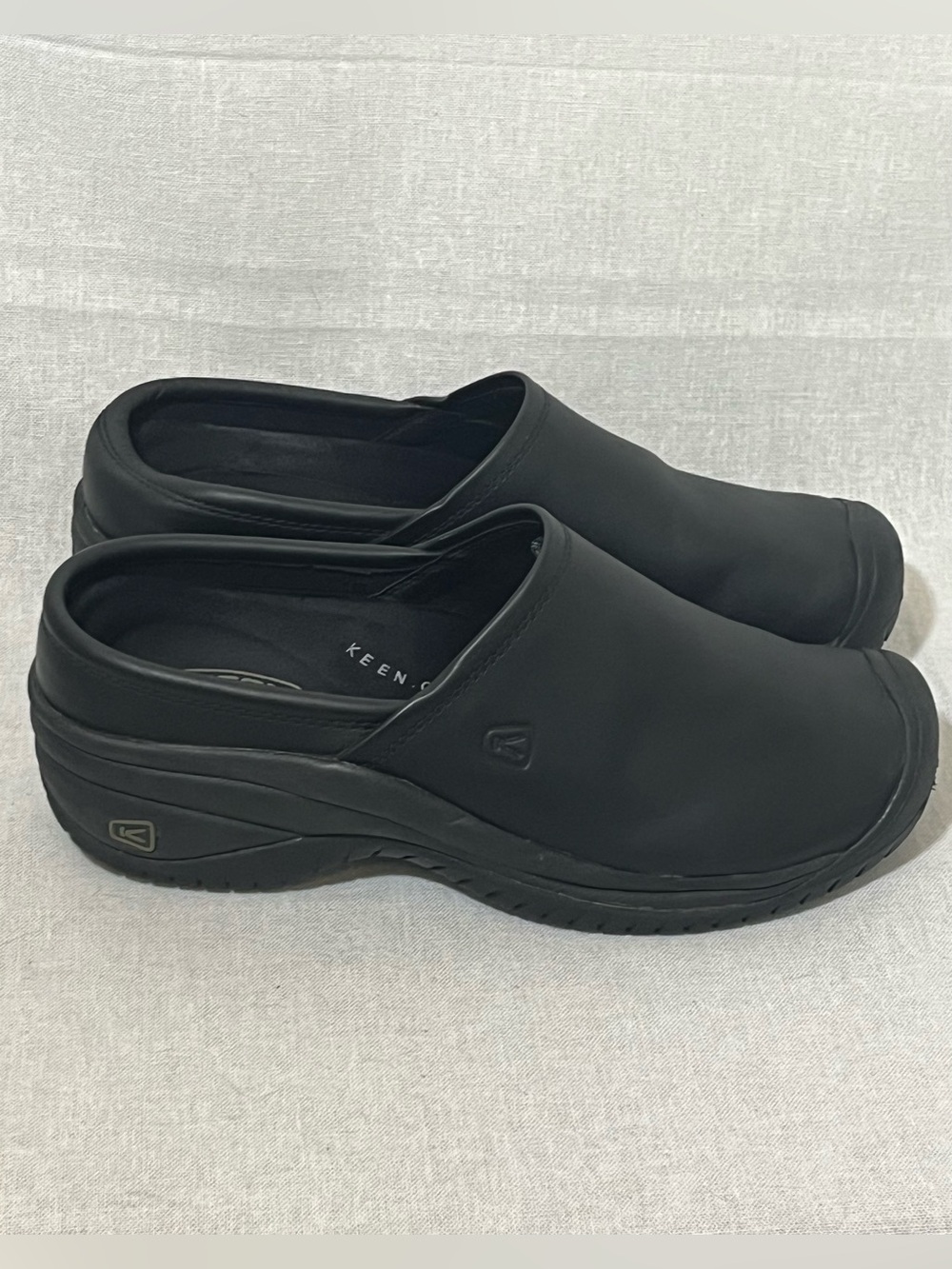 KEEN Women’s 9.5 Slip On II Clogs Work Oil Slip Resistant Chef Comfort